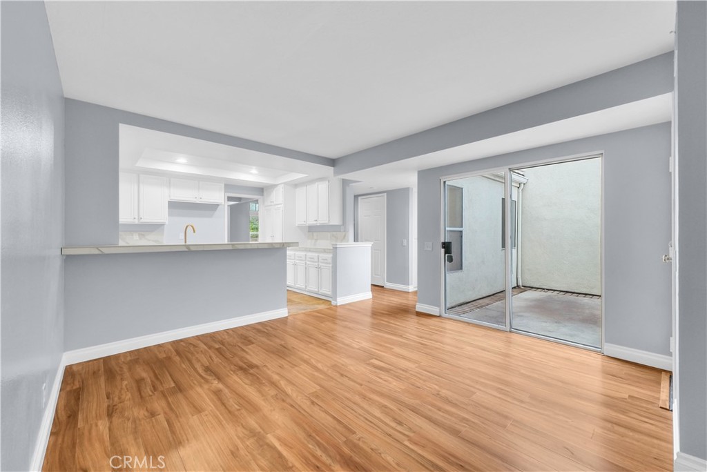 MLS #OC25265561 image #8