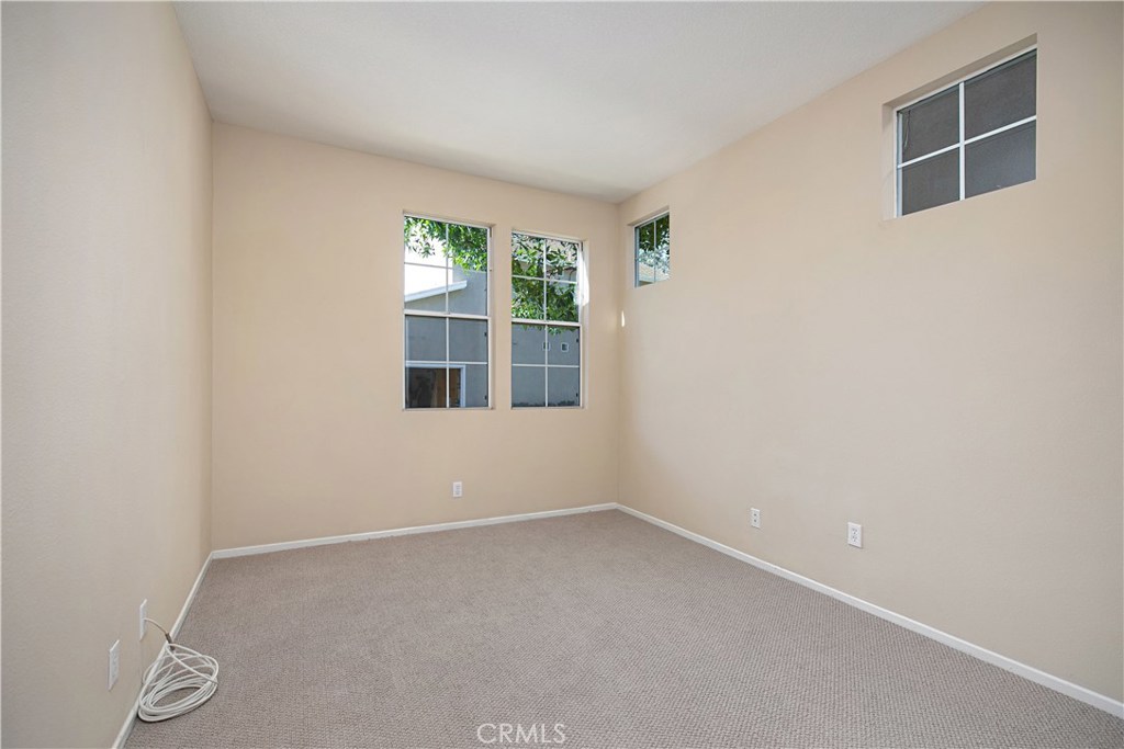 MLS #OC25265573 image #11