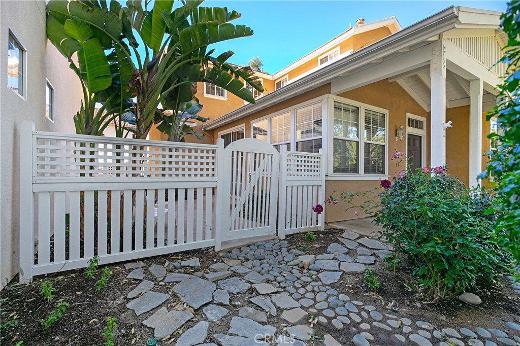 MLS #OC25265573 image #18