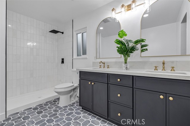 MLS #OC25265597 image #10