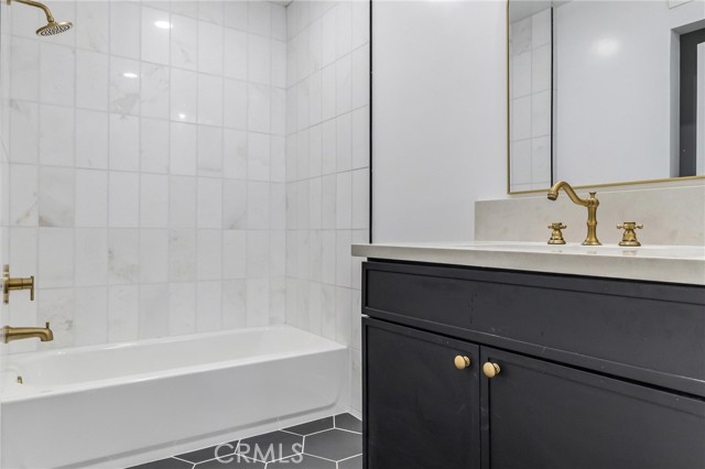 MLS #OC25265597 image #13