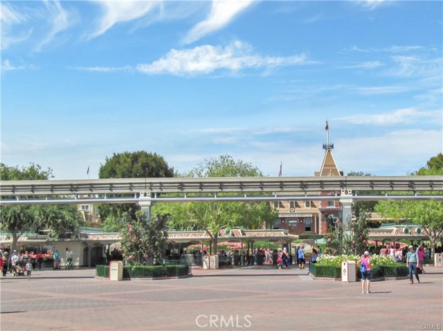 MLS #OC25265597 image #28