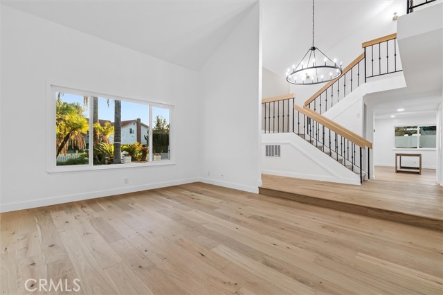 MLS #OC25265597 image #4