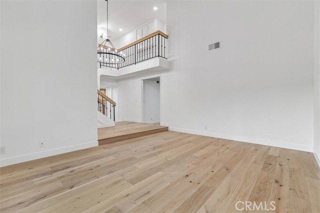 MLS #OC25265597 image #5