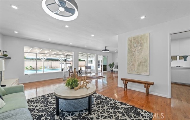 MLS #OC25265646 image #3