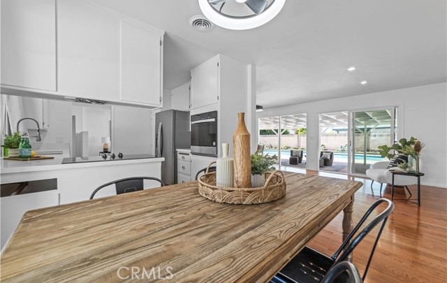 MLS #OC25265646 image #9