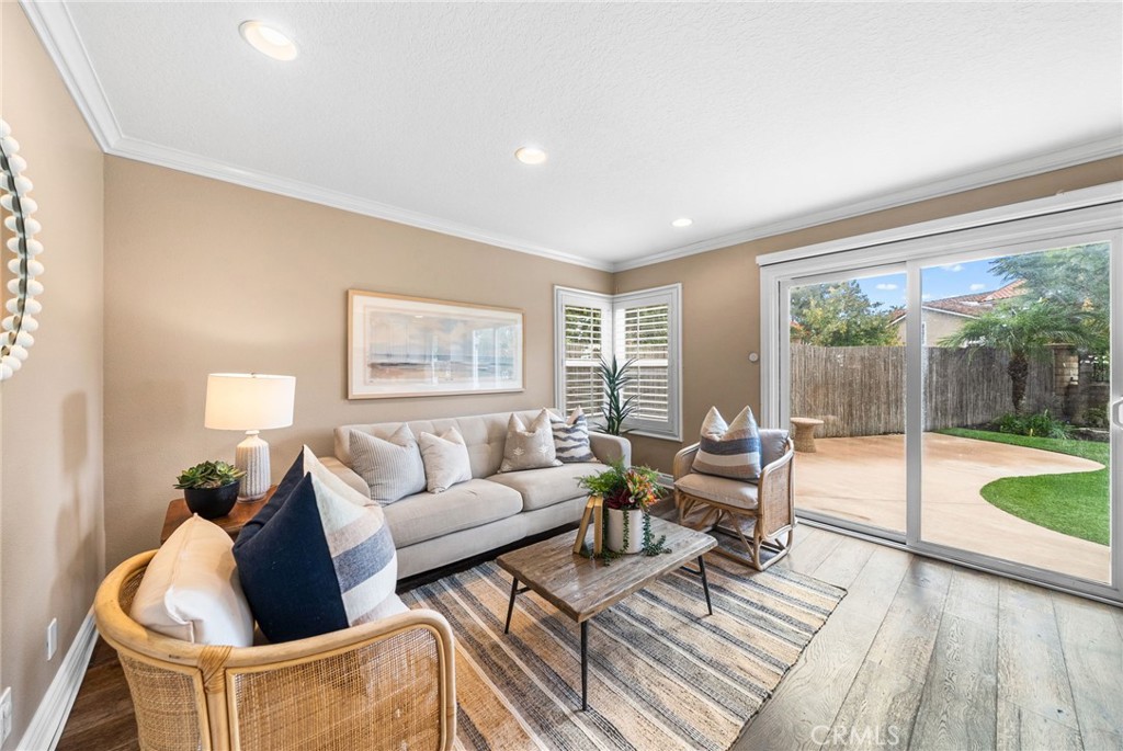 MLS #OC25265661 image #10