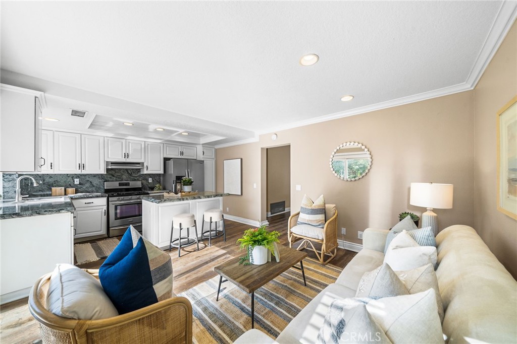 MLS #OC25265661 image #11