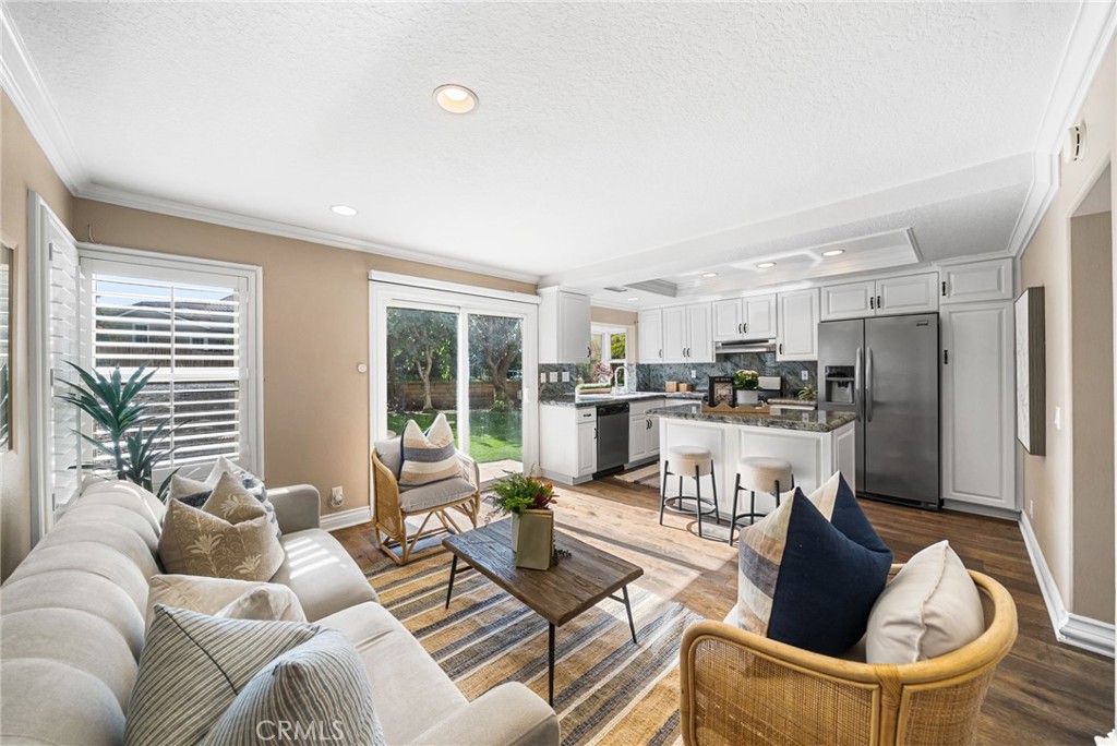 MLS #OC25265661 image #12