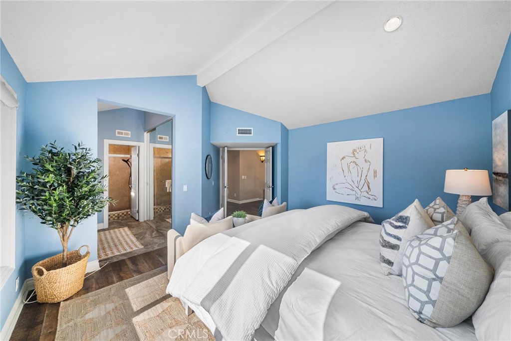 MLS #OC25265661 image #16