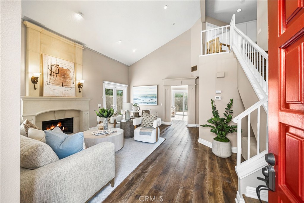 MLS #OC25265661 image #2