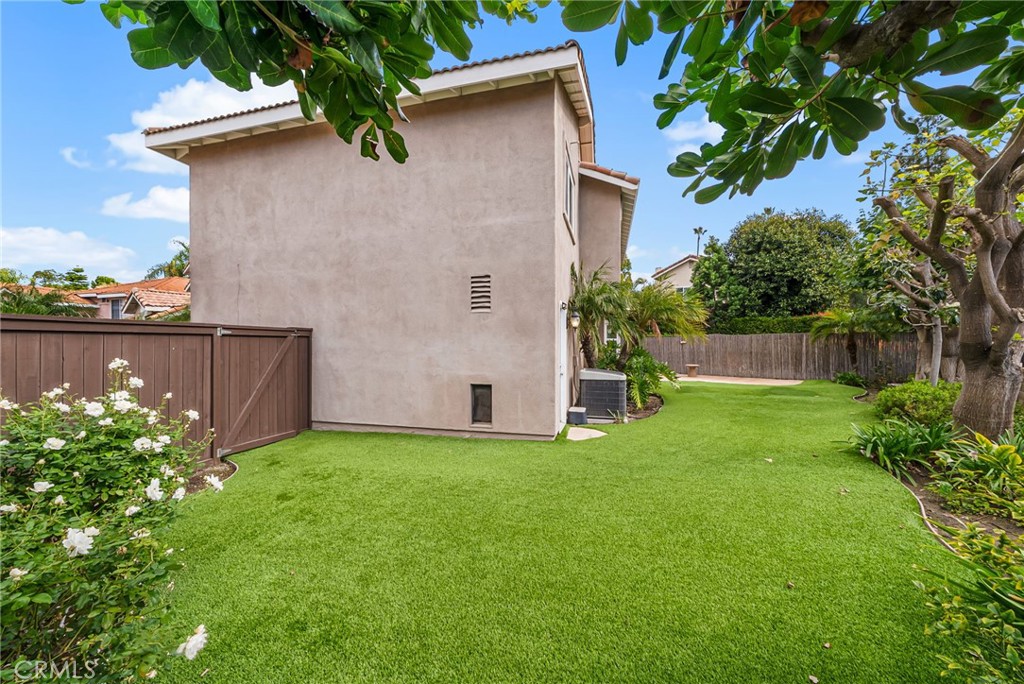 MLS #OC25265661 image #33