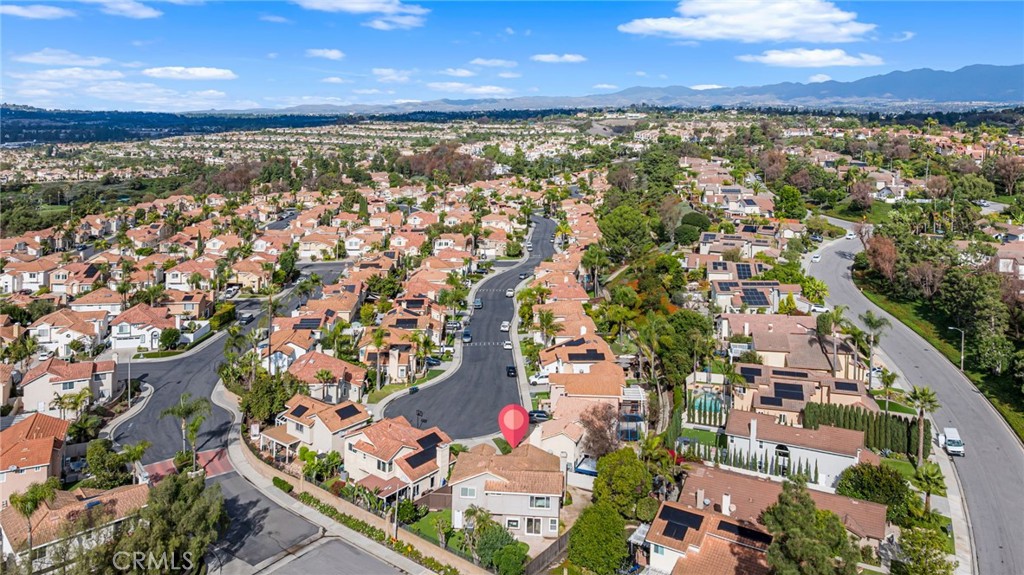 MLS #OC25265661 image #40