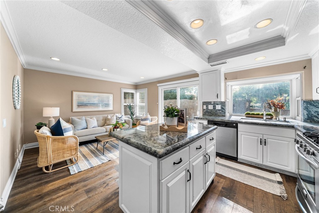 MLS #OC25265661 image #5