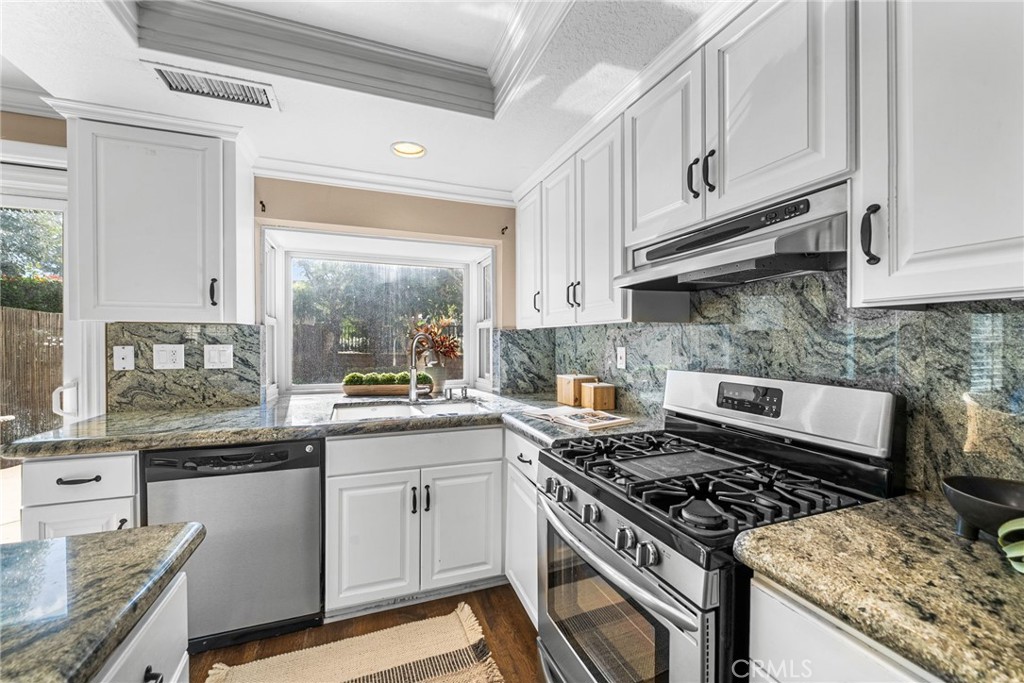 MLS #OC25265661 image #7