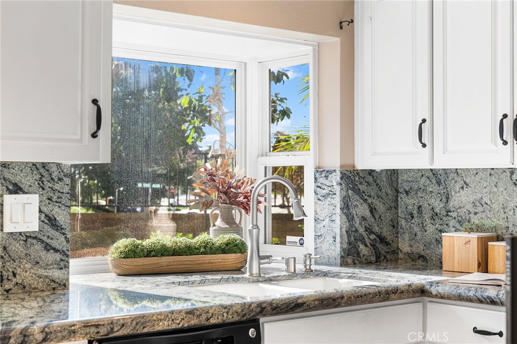 MLS #OC25265661 image #9