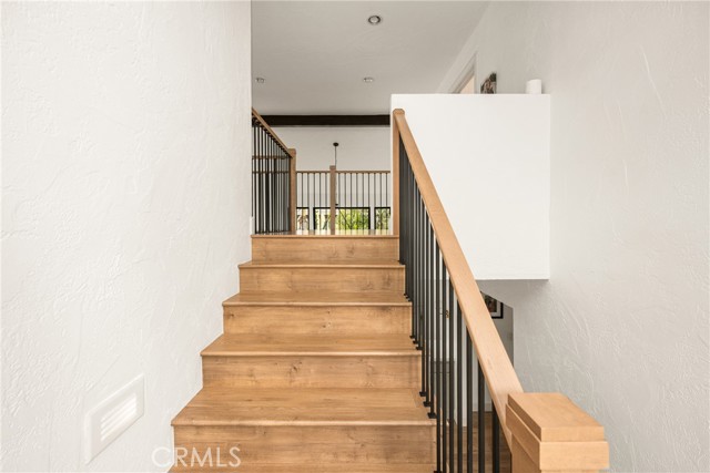 MLS #OC25265662 image #33