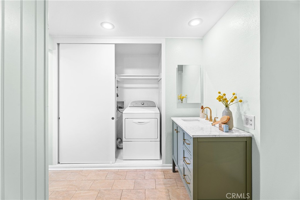 MLS #OC25265698 image #21