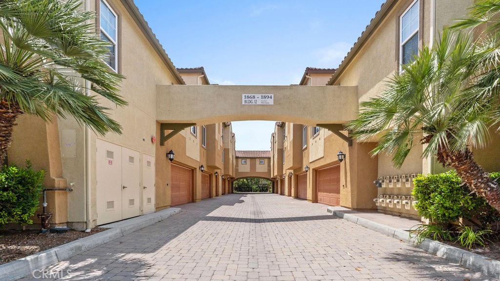 MLS #OC25265706 image #22