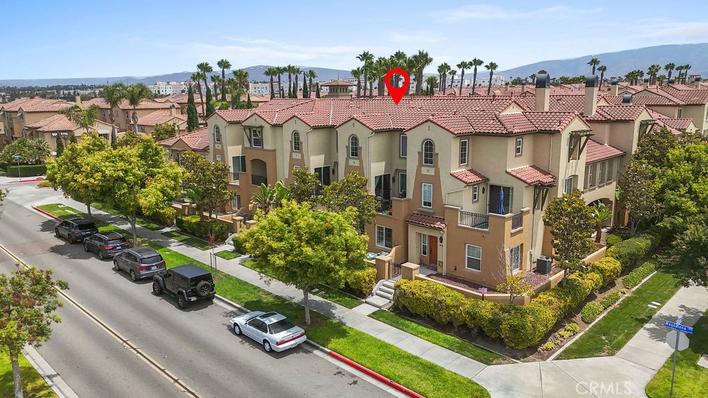 MLS #OC25265706 image #24