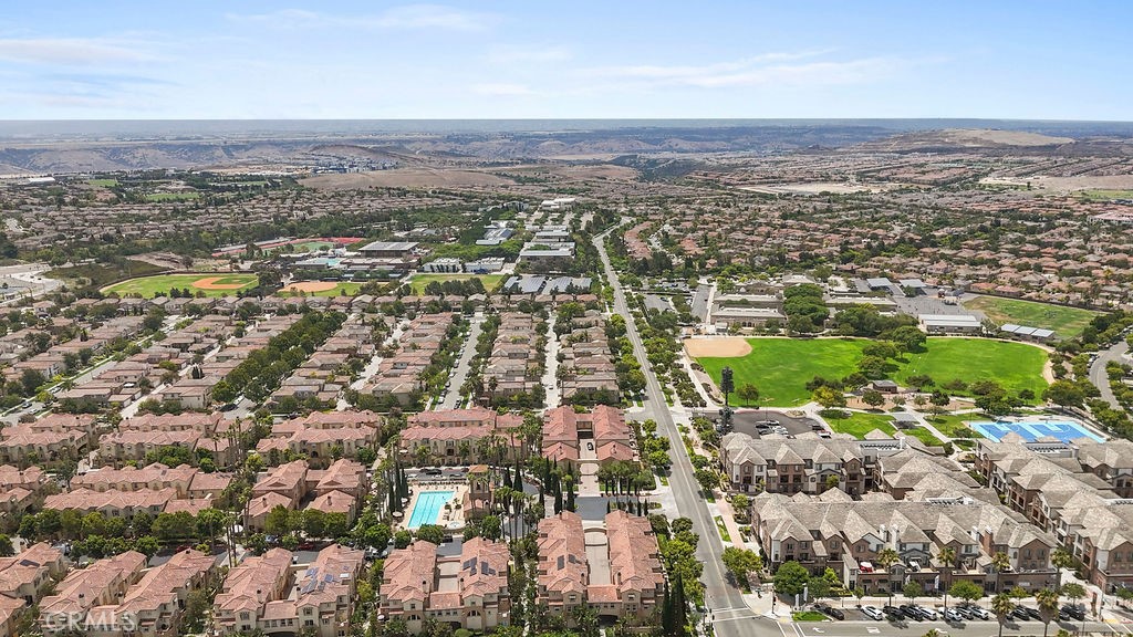 MLS #OC25265706 image #30