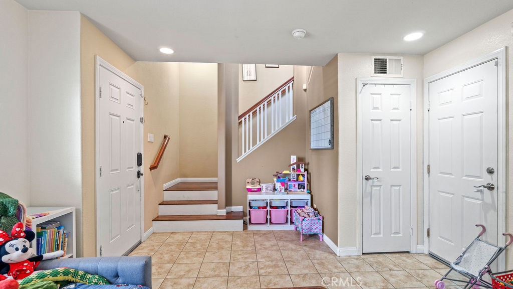 MLS #OC25265706 image #4