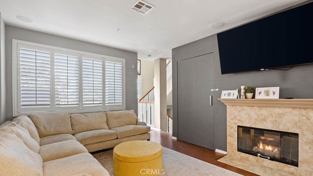 MLS #OC25265706 image #6