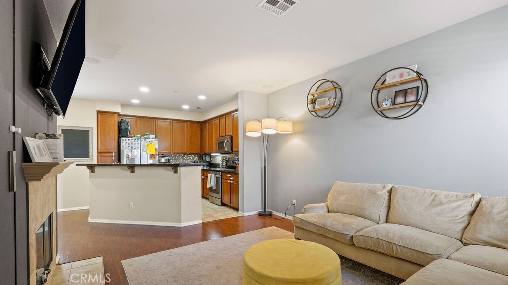 MLS #OC25265706 image #7