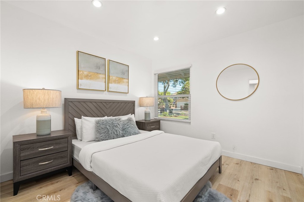 MLS #OC25265721 image #8