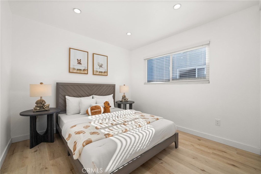 MLS #OC25265721 image #9