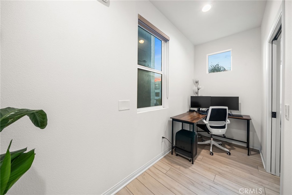 MLS #OC25265735 image #16