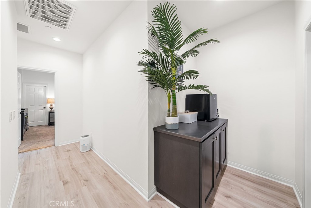 MLS #OC25265735 image #17