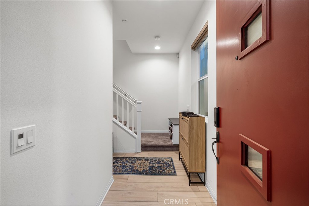 MLS #OC25265735 image #2