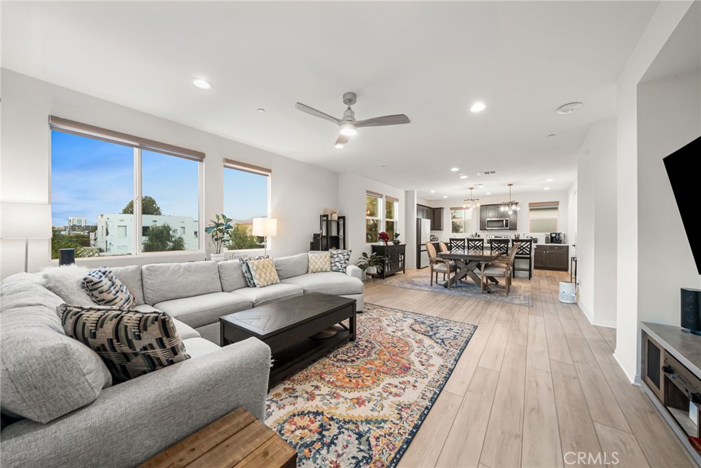 MLS #OC25265735 image #7