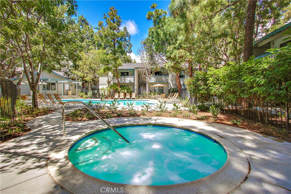 MLS #OC25265757 image #5