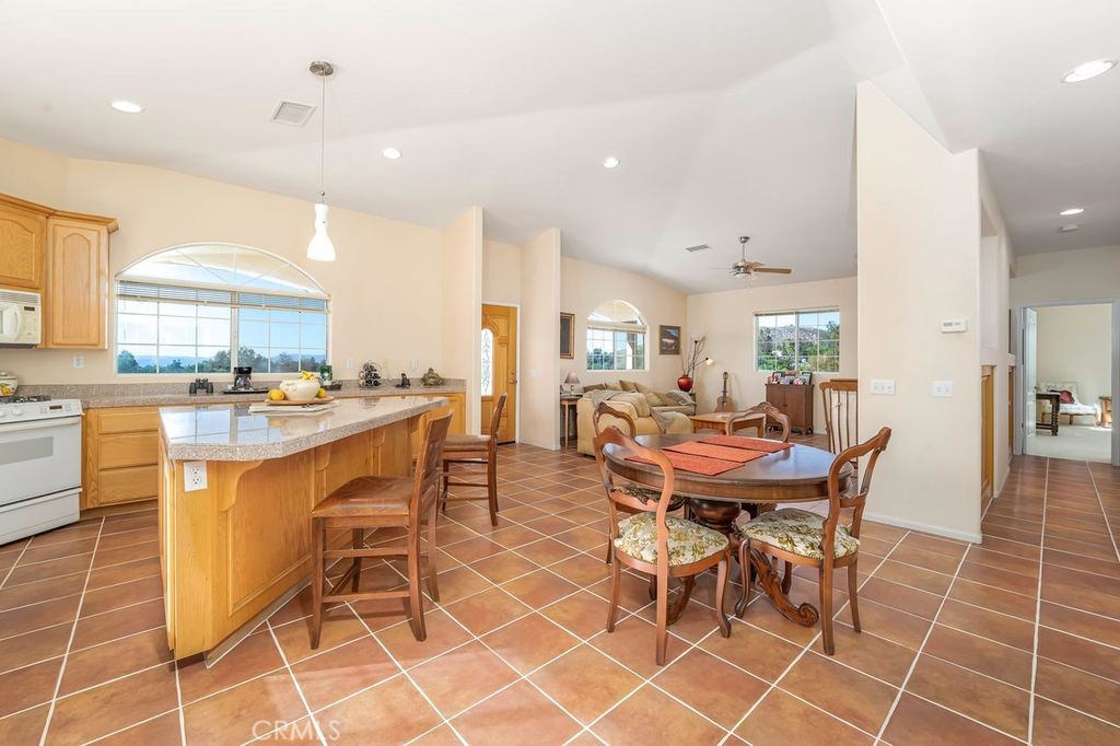 MLS #OC25265775 image #11