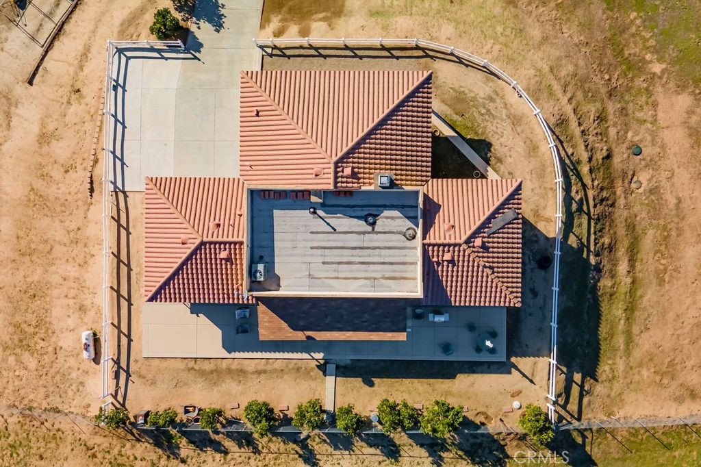 MLS #OC25265775 image #27