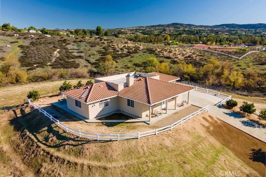 MLS #OC25265775 image #28