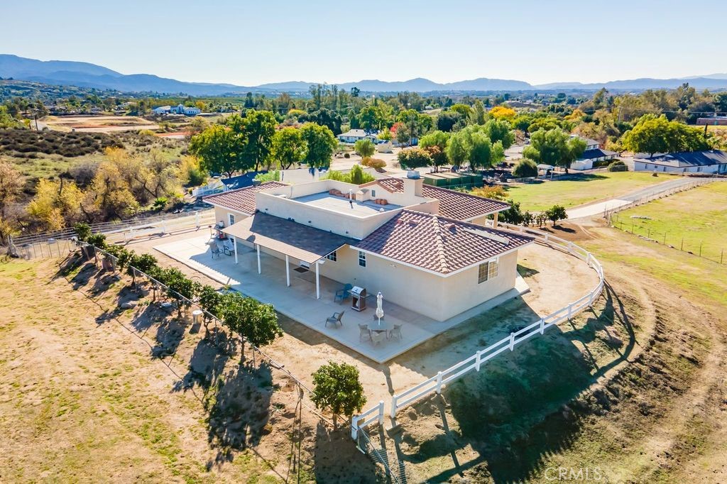 MLS #OC25265775 image #30