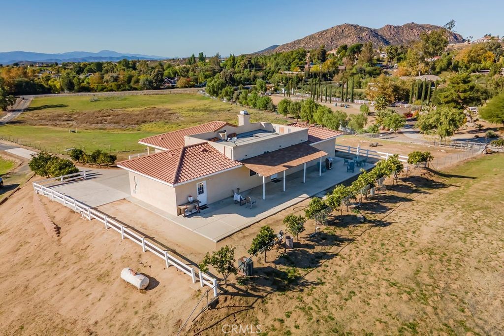 MLS #OC25265775 image #31