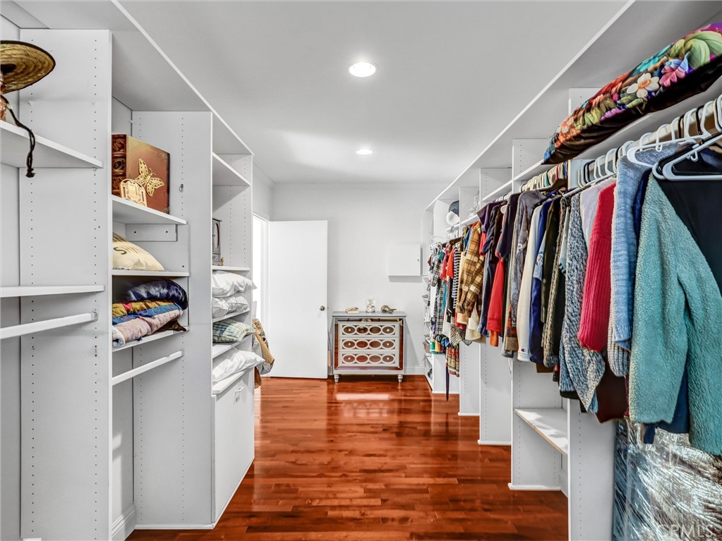 MLS #OC25265776 image #18