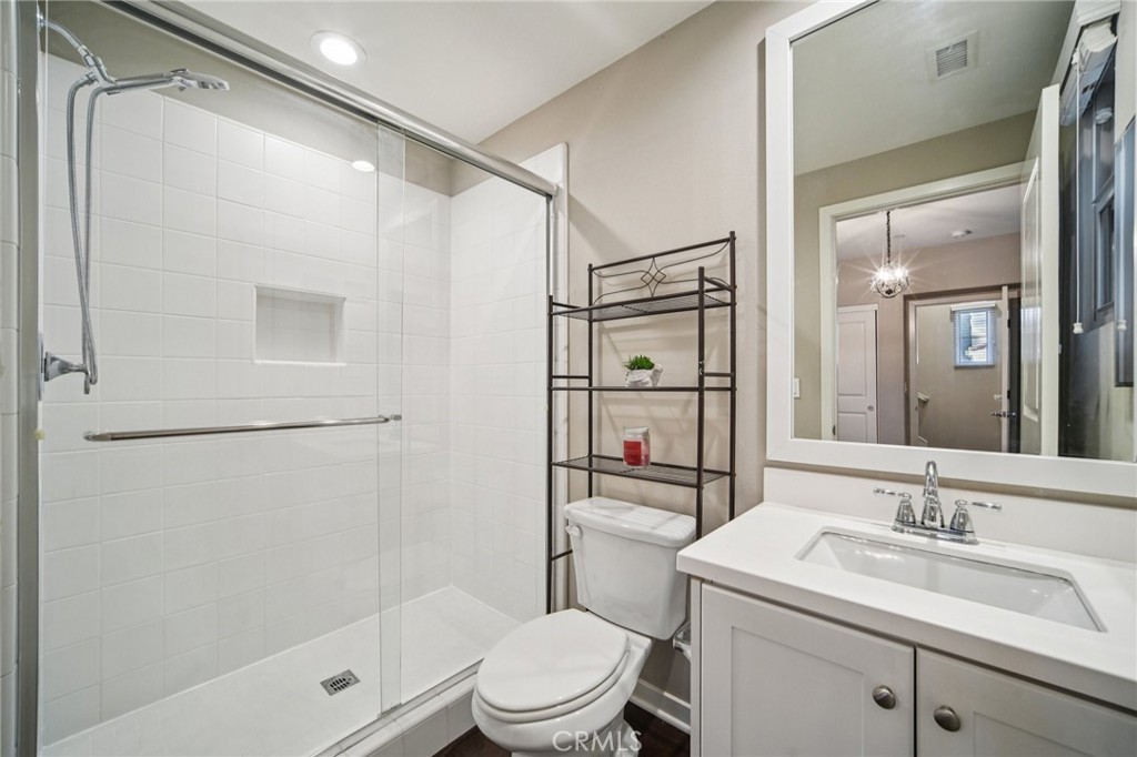 MLS #OC25265784 image #29