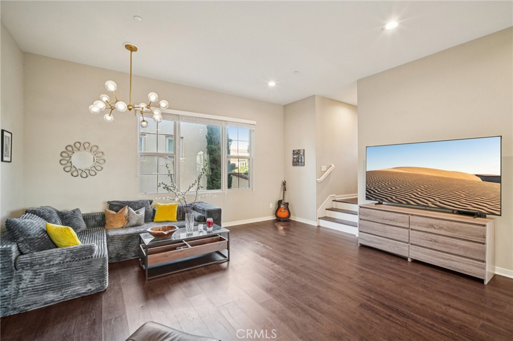 MLS #OC25265784 image #4