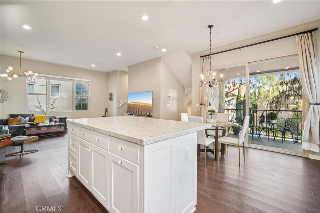 MLS #OC25265784 image #7