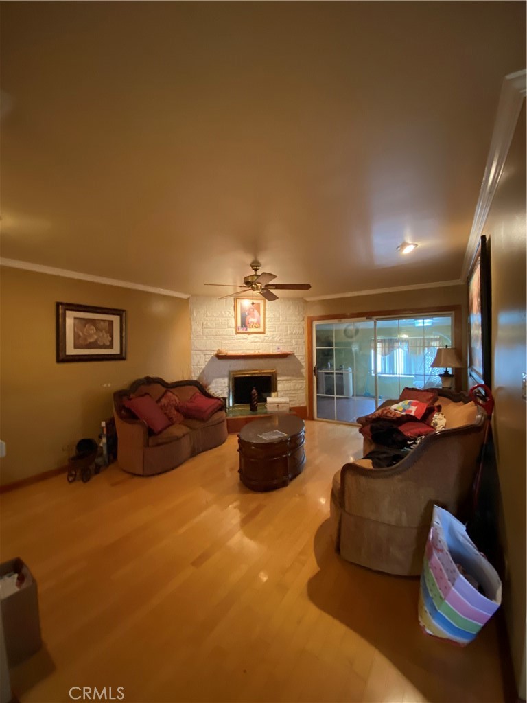 MLS #OC25265812 image #1