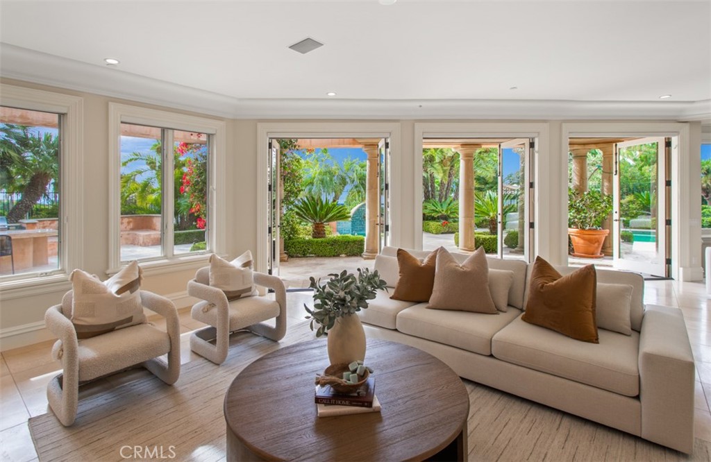 MLS #OC25265825 image #21