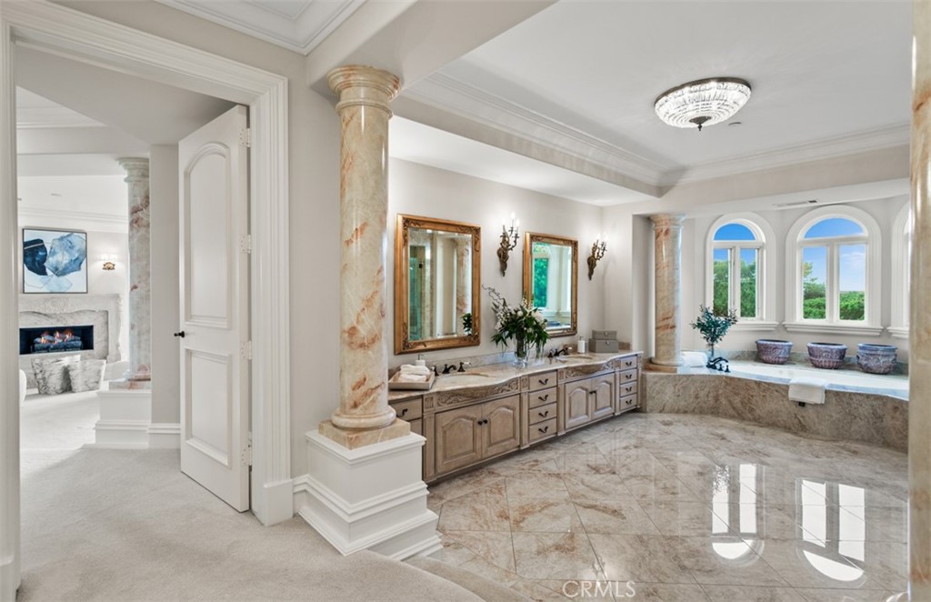 MLS #OC25265825 image #46