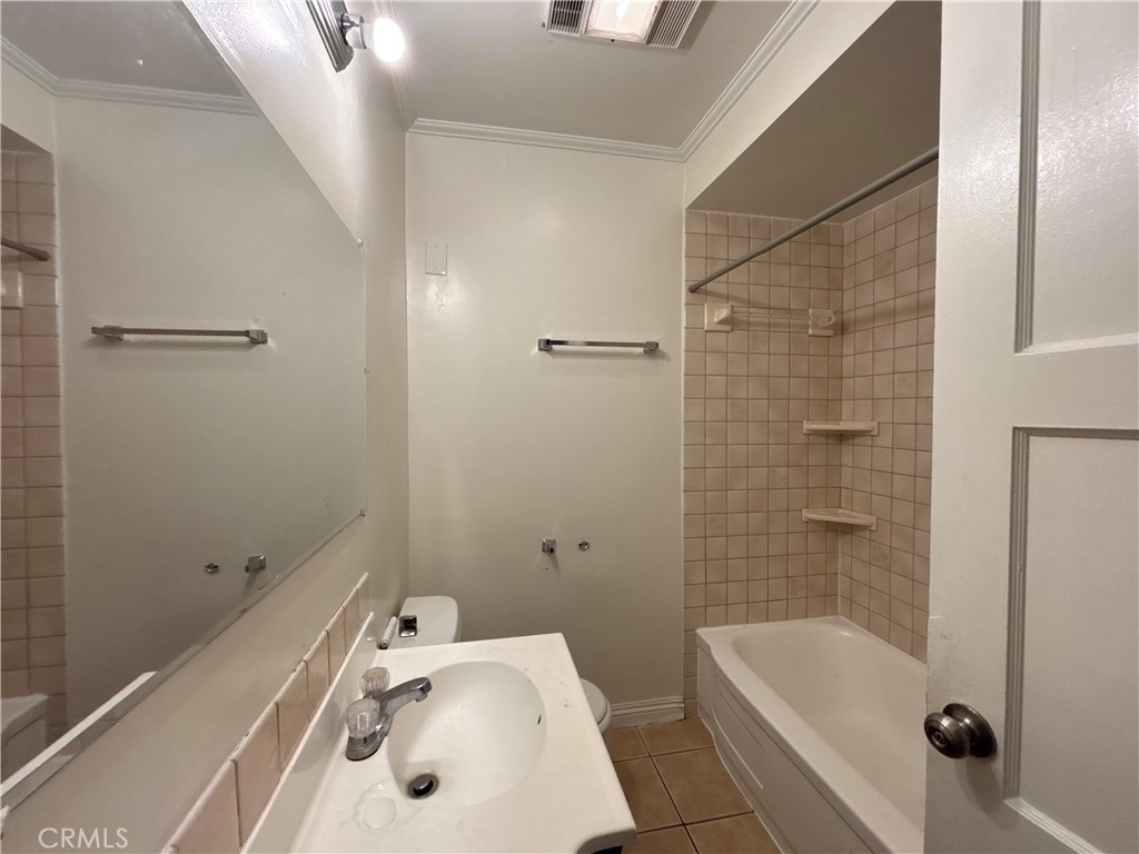 MLS #OC25265847 image #16