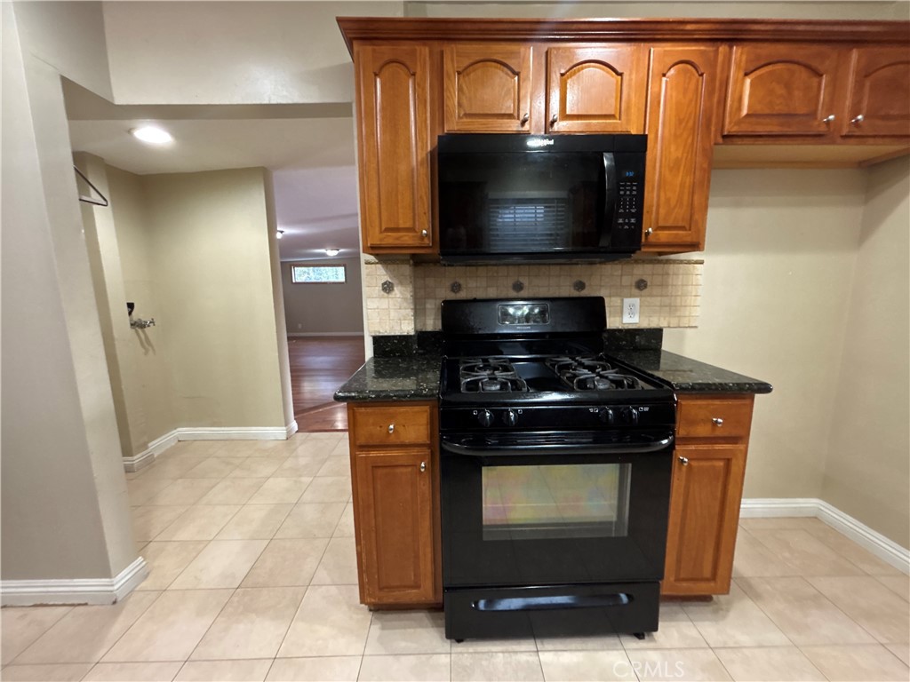 MLS #OC25265847 image #5