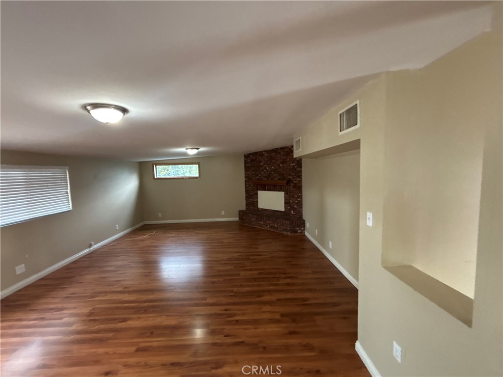 MLS #OC25265847 image #8